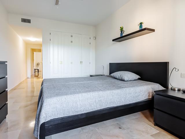 Apartamento en alquiler en Barriada Islas Canarias, Costa del Sol Occidental