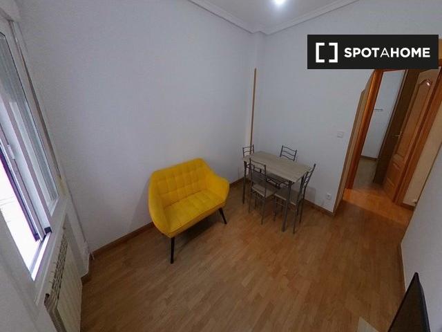 Apartamento en alquiler en Madrid, El Pilar