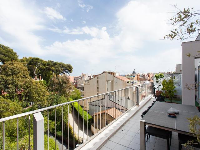 Ático en alquiler en Gràcia, Barcelonès
