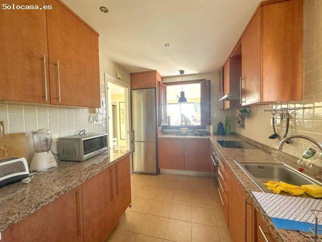 Piso en venta en La Alcaidesa, Campo de Gibraltar