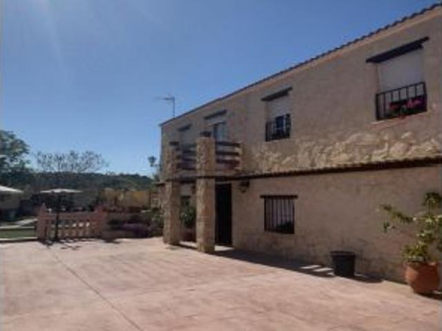 Casa en venta en La Estación, Cabra