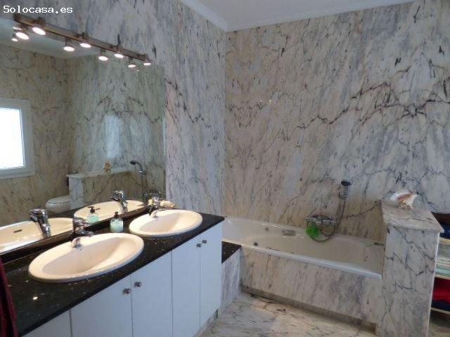 Casa en venta en Media Legua, Costa del Sol Occidental