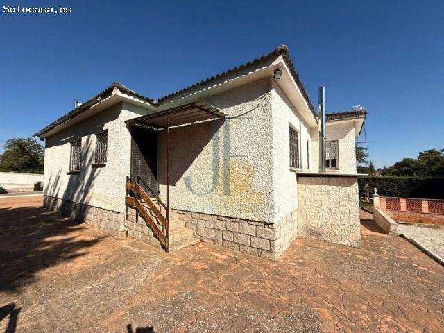 Casa en venta en Villa Del Prado, Madrid