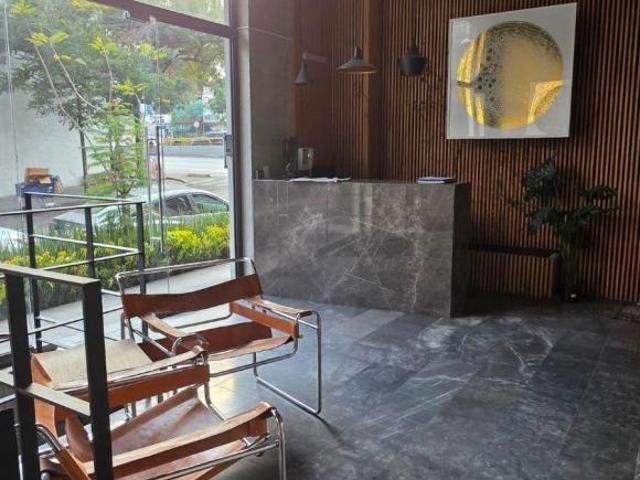 PRECIOSO DEPARTAMENTO UBICADO EN EL NIVEL 7 CON ACABADOS DE ALTA CALIDAD CERCA DE PLAZA MANACAR