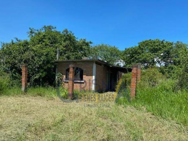 PRECIOSO RANCHO AGRÍCOLA EN CARRETERA A TEPETZINTLA
