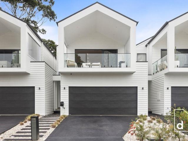 House for sale in Oak Flats Dc, New South Wales