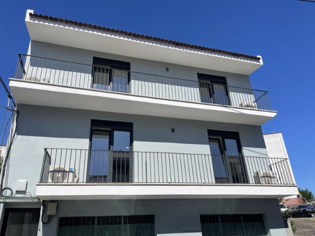 Prédio venda em Camarate, Bairro Alto do Moínho