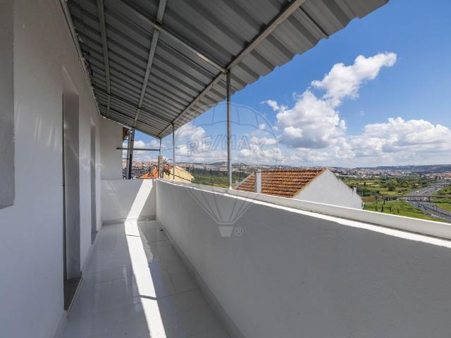Apartamento venda em Encosta do Sol, Amadora