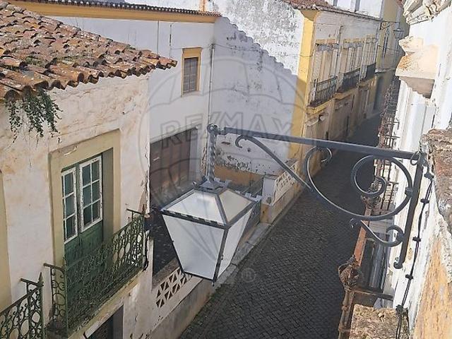 Prédio venda em Beja (Salvador e Santa Maria da Feira), Beja