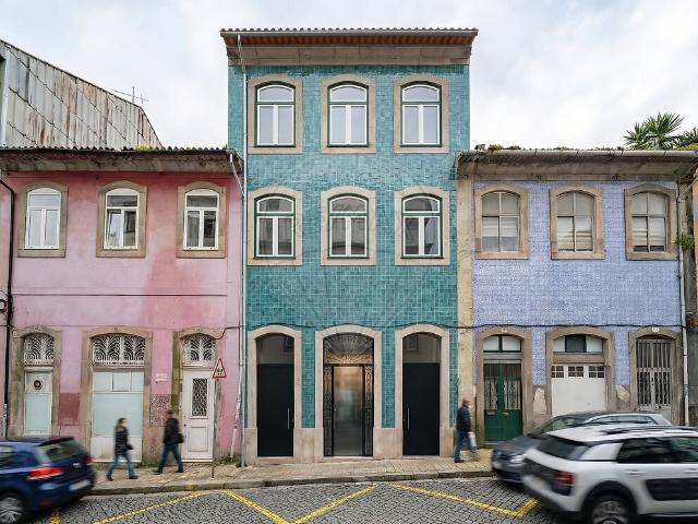 Prédio venda em Fontaínhas, Porto