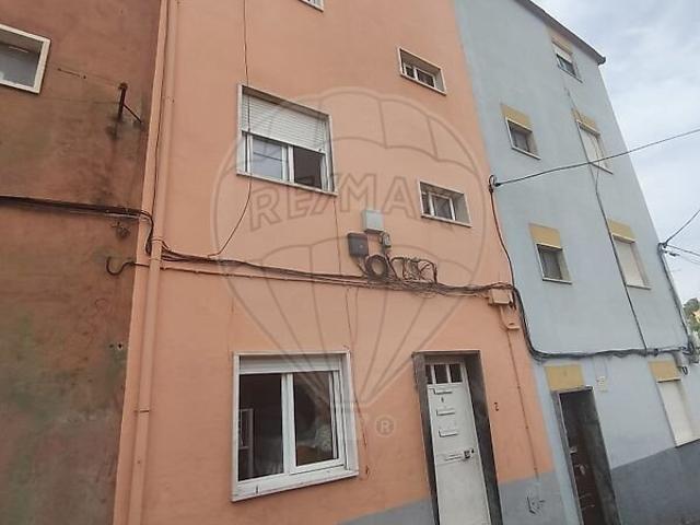 Prédio venda em Quinta das Mós, Loures