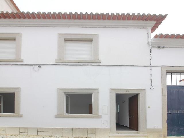 Prédio venda em Évora (São Mamede, Sé, São Pedro e Santo Antão), Évora