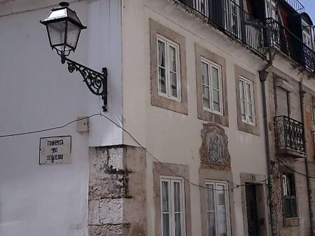 Prédio venda em Santa Catarina, Lisboa