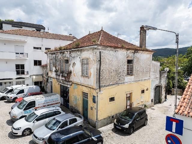 Prédio venda em Porto de Mós - São João Baptista e São Pedro, Porto de Mós