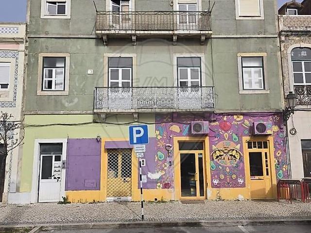 Prédio venda em Seixal