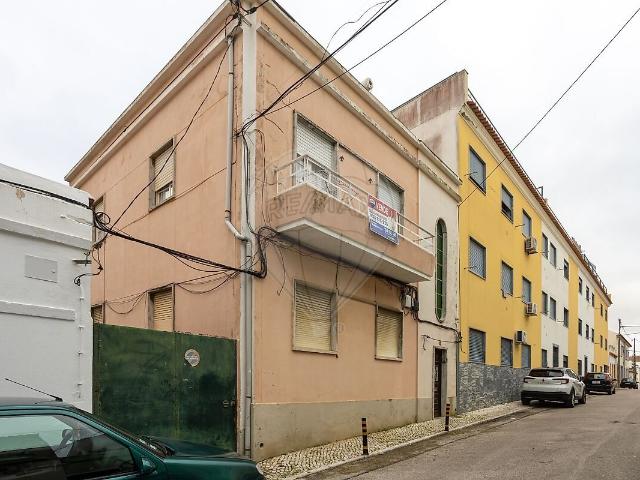 Prédio venda em Seixal