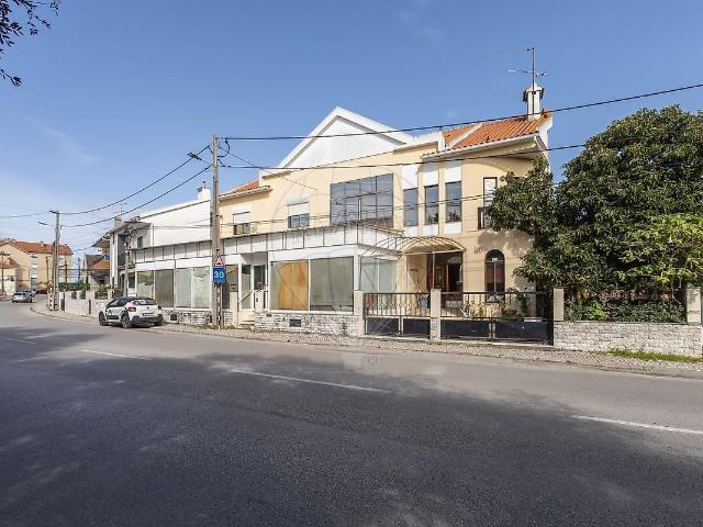 Prédio venda em Cavadas, Seixal