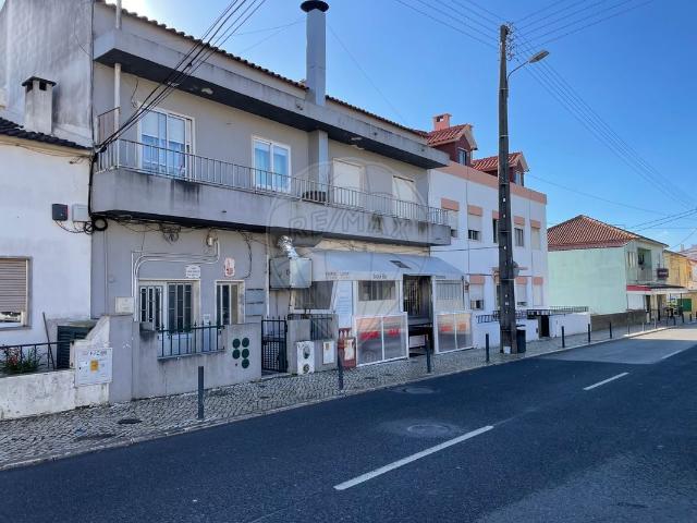 Prédio venda em Portela de Cambra, Sintra