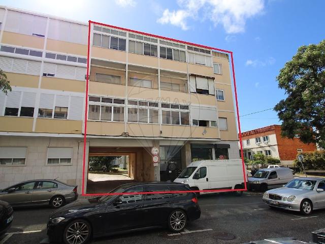 Prédio venda em Reboleira, Amadora