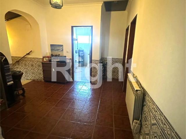 Prédio venda em Almada, Setúbal