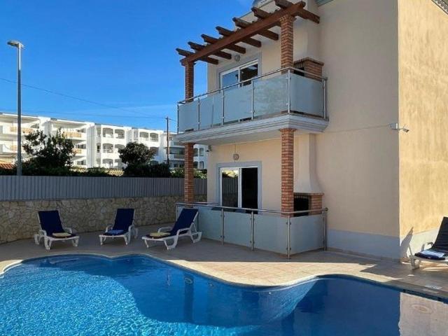 Vivenda venda em Oura, Albufeira