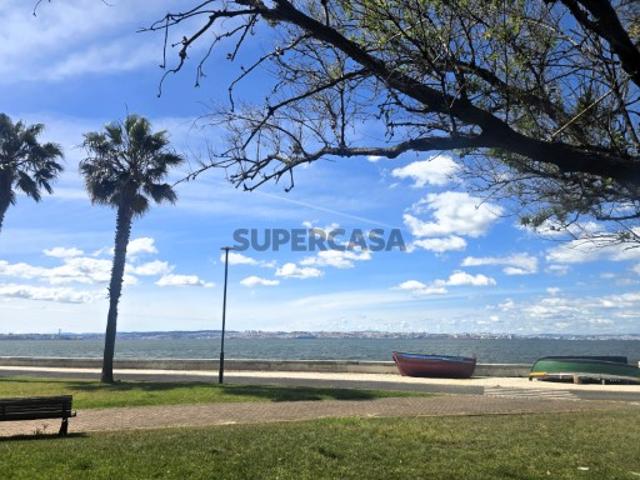 Prédio venda em Barreiro, Setúbal
