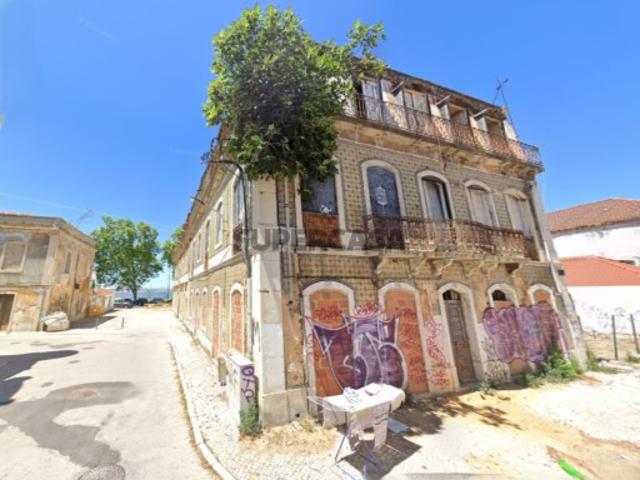 Prédio venda em Bairro Ferroviário, Barreiro