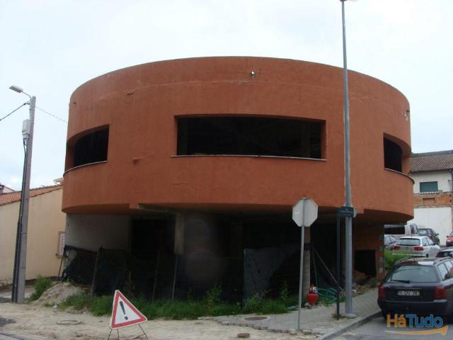 Prédio venda em Chaves, Vila Real