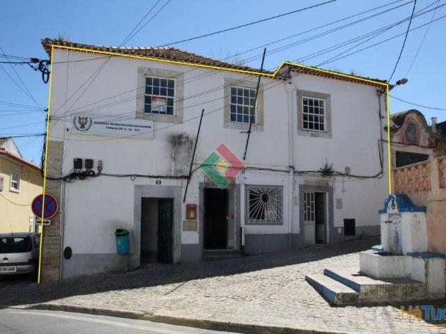 Prédio venda em Santiago Dos Velhos, Lisboa