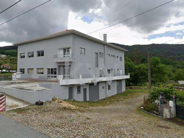 Prédio alugar em Maia, Folgosa