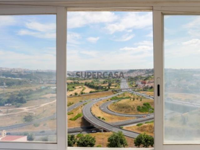 Prédio venda em Amadora, Lisboa