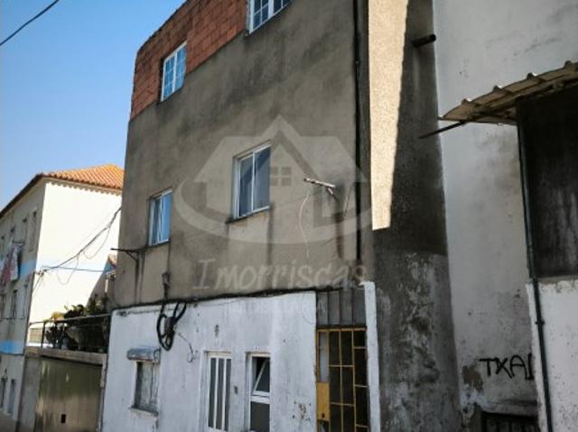 Prédio venda em Santiago Dos Velhos, Lisboa