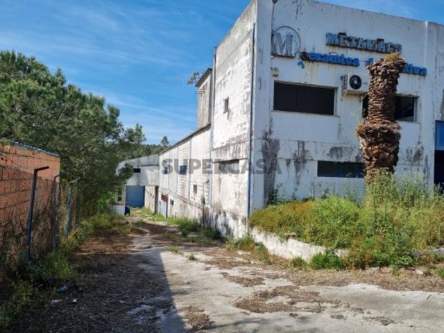 Armazém venda em Leiria