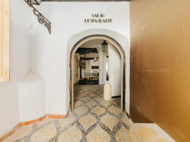 Prédio venda em Estrela, Lisboa