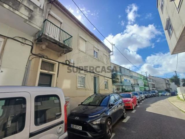 Prédio venda em Torcatas, Almada