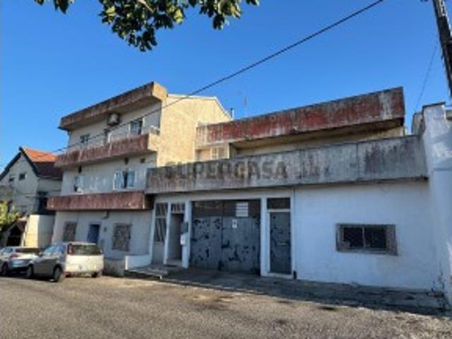 Prédio venda em Bairro das Areias, Santiago Dos Velhos