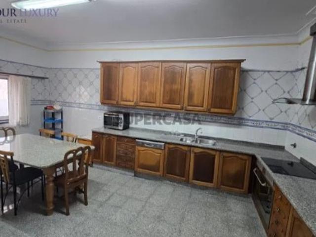 Prédio venda em Santiago Dos Velhos, Lisboa