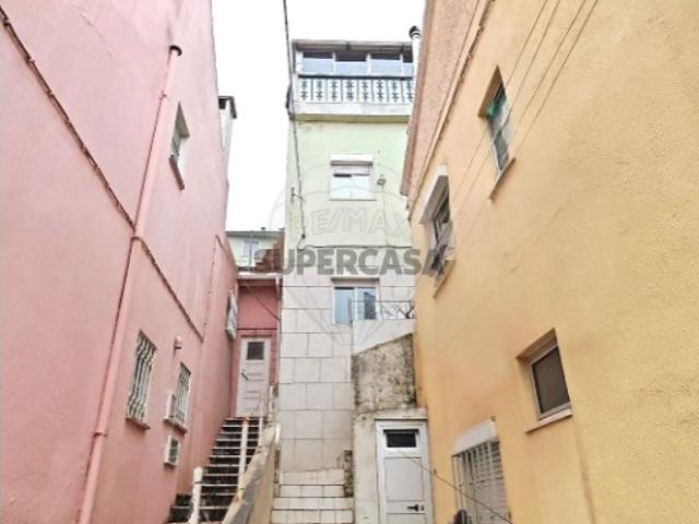 Prédio venda em Encosta do Sol, Amadora