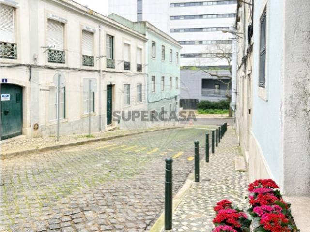Prédio venda em Lisboa, Prazeres