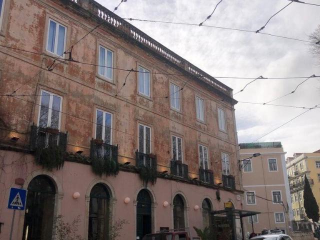 Prédio alugar em Estrela, Lisboa