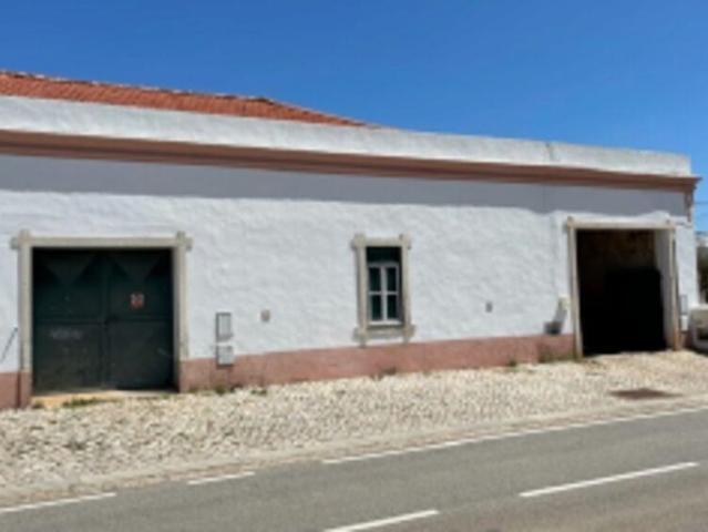 Prédio venda em Faro, Quatro Estradas