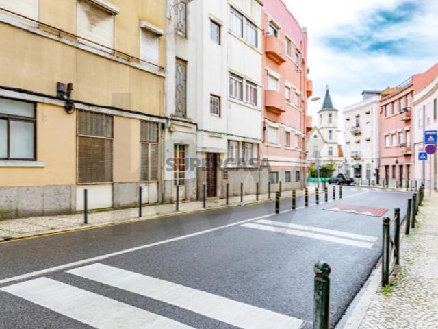 Prédio venda em Estrela, Lisboa