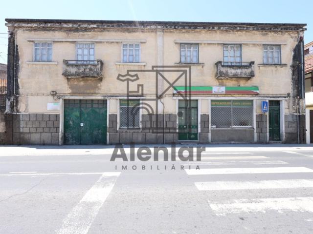 Prédio venda em Alenquer (Santo Estêvão e Triana), Alenquer
