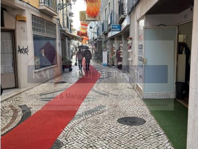 Prédio venda em Grelhal, Setúbal