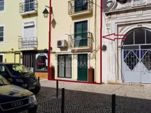 Prédio venda em Setúbal, Troino