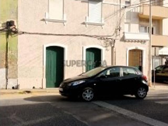 Prédio venda em Setúbal, Grelhal
