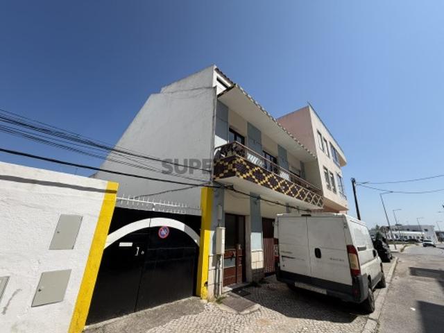 Prédio venda em Moita, Setúbal