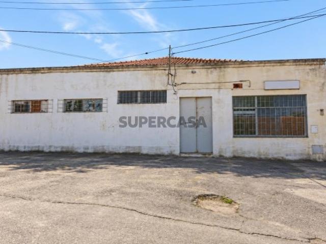 Prédio venda em Fernão Ferro, Seixal