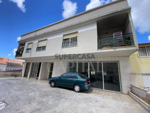 Prédio venda em Quinta da Portela, Belas