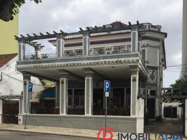 Prédio venda em Moita, Setúbal